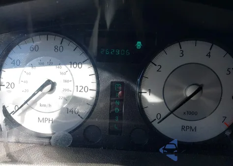 2010 Chrysler 300 Touring/Signature Series/Executive Series из США, поврежденный, VIN 2C3CA5CV4AH270638